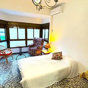  Pensión Piso Compartido Delyrent Cobatillas España